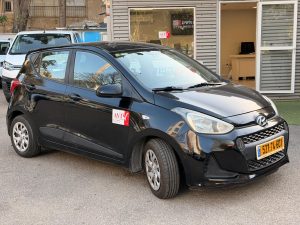 יונדאי I 10 שחור